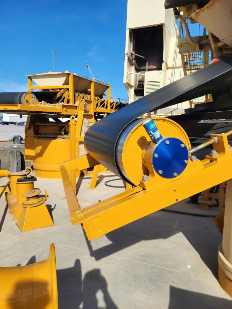 Impact bars en stations met UHMWPE toplaag voor stortpunten